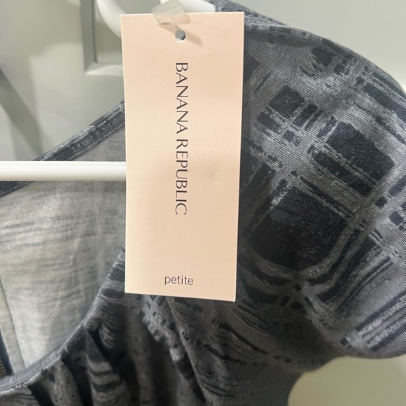 NWT Banana Republic top - Picture 3 of 6